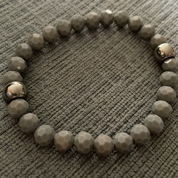 Gray Faceted Crystal Stretch Bracelet w/ Silver Accent Beads – Handmade Unisex - Picture 2 of 5